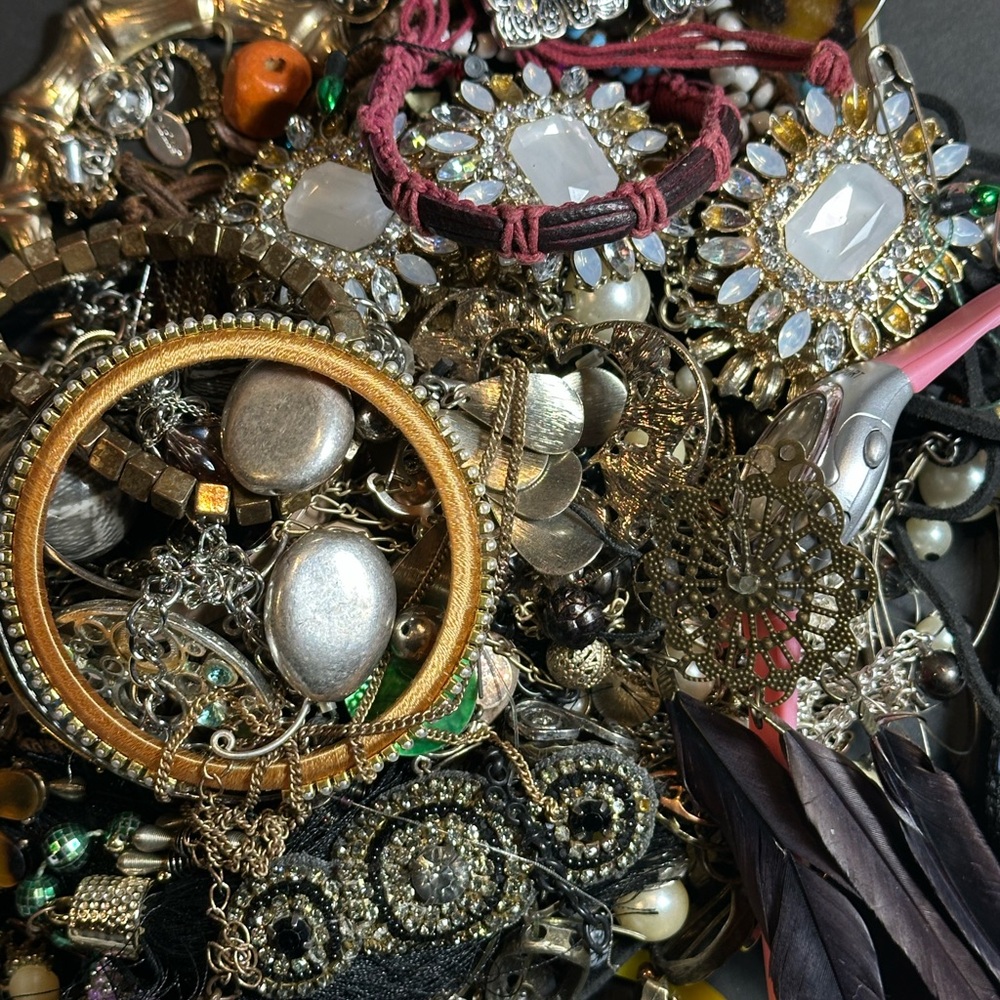 Jewelry Lot | Mixed Lot Vintage-Mod Craft Jewelry Tangled Broken Harvest Bundle! - Picture 8 of 11